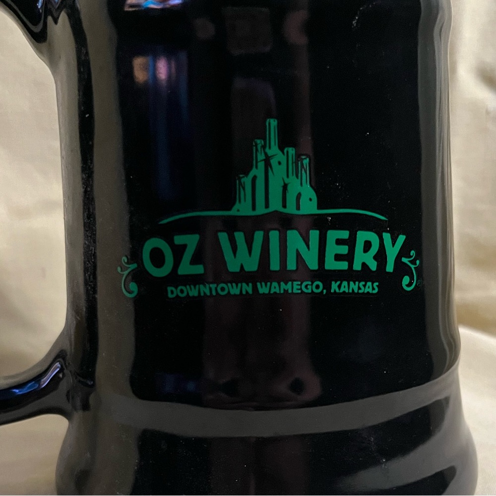 Oz winery mug
